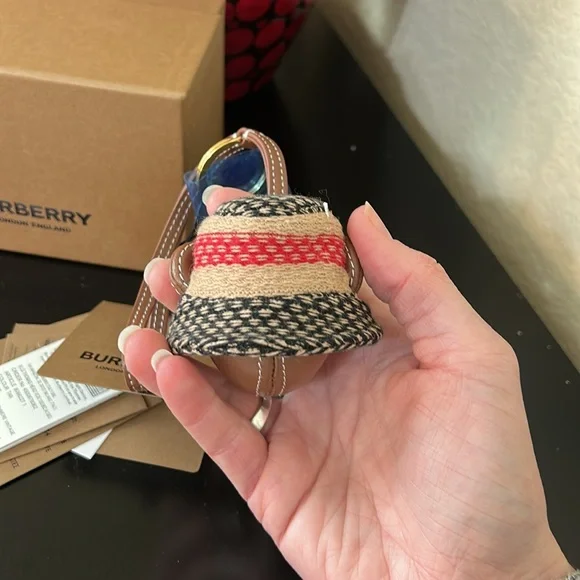 Burberry NWT Thomas the Bear Keychain - Picture 7 of 8